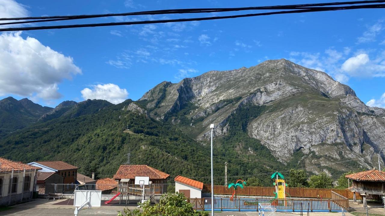 Hotel La Cuna Del Sella Oseja de Sajambre Dış mekan fotoğraf