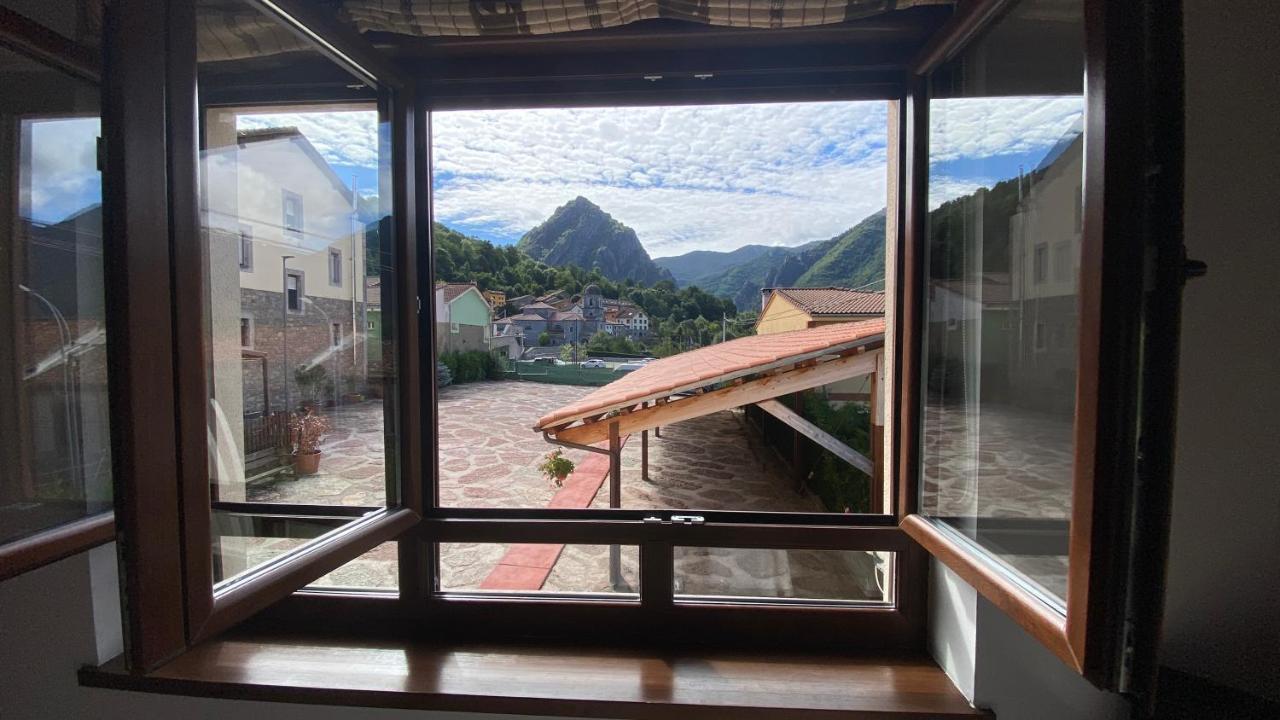 Hotel La Cuna Del Sella Oseja de Sajambre Dış mekan fotoğraf
