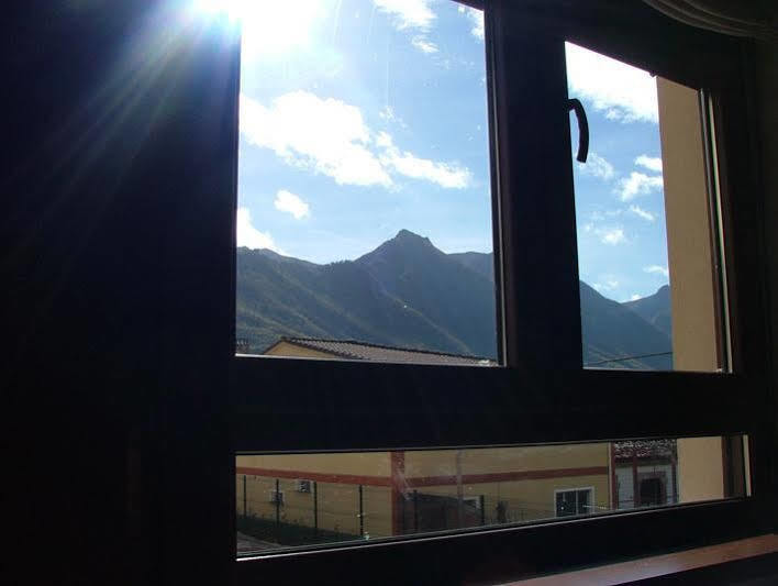 Hotel La Cuna Del Sella Oseja de Sajambre Dış mekan fotoğraf