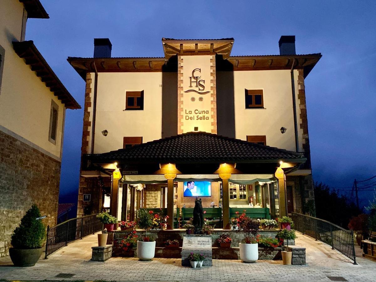 Hotel La Cuna Del Sella Oseja de Sajambre Dış mekan fotoğraf