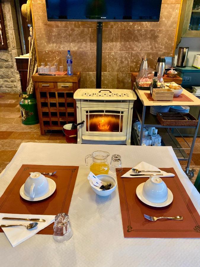 Hotel La Cuna Del Sella Oseja de Sajambre Dış mekan fotoğraf