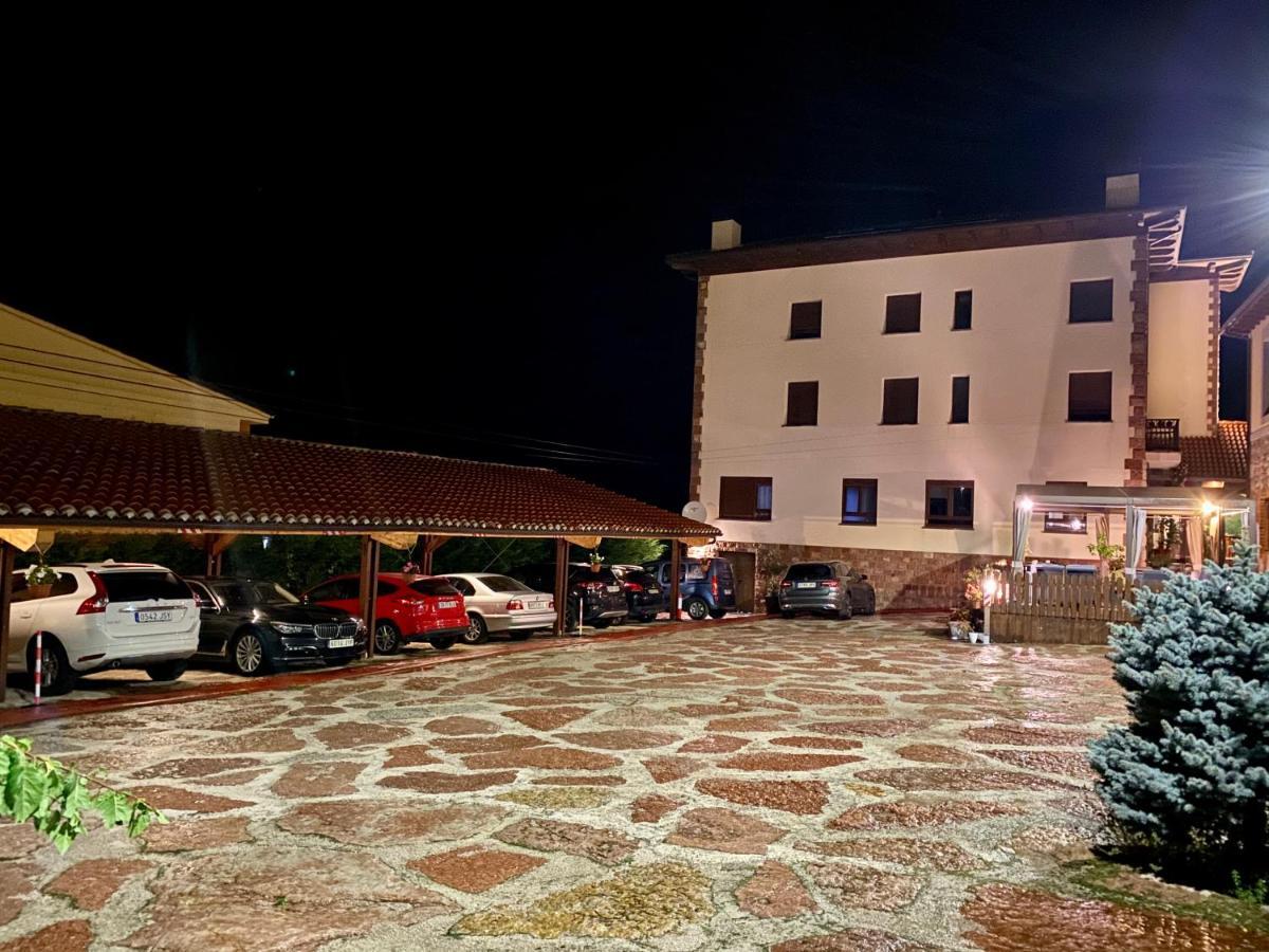 Hotel La Cuna Del Sella Oseja de Sajambre Dış mekan fotoğraf