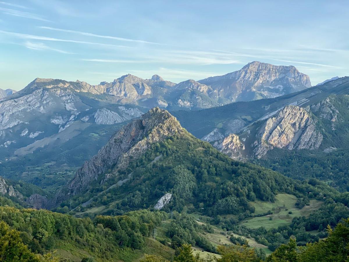 Hotel La Cuna Del Sella Oseja de Sajambre Dış mekan fotoğraf