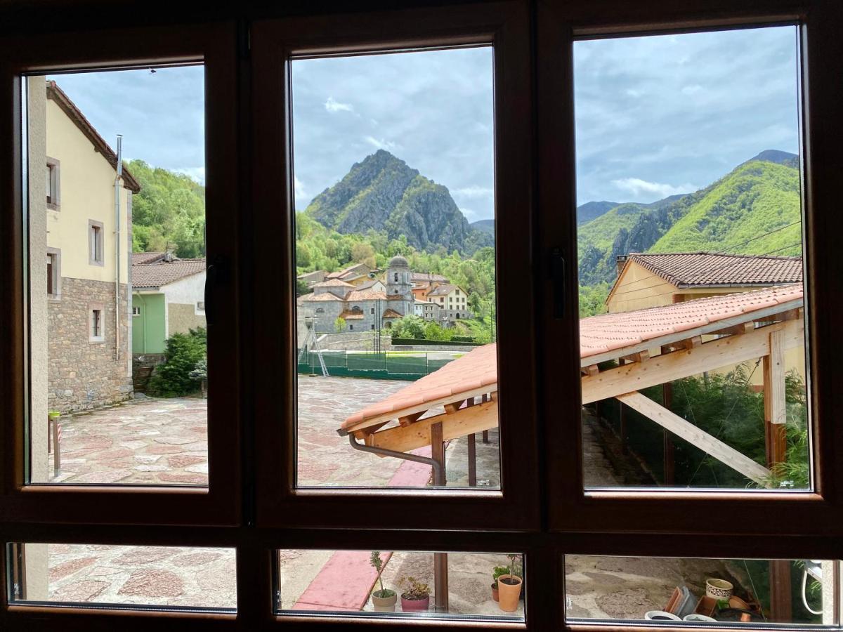 Hotel La Cuna Del Sella Oseja de Sajambre Dış mekan fotoğraf